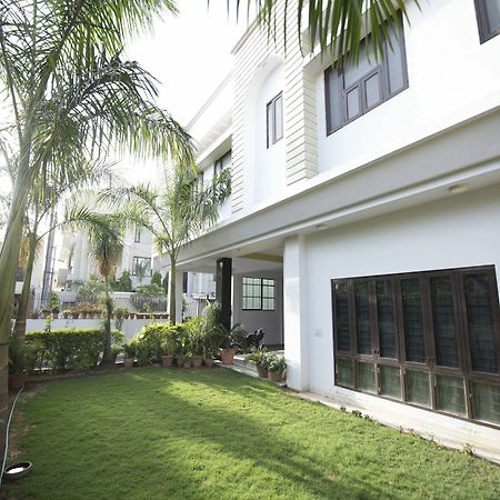 Oyo 13790 Hotel Satya Regency Dzsaipur Kültér fotó