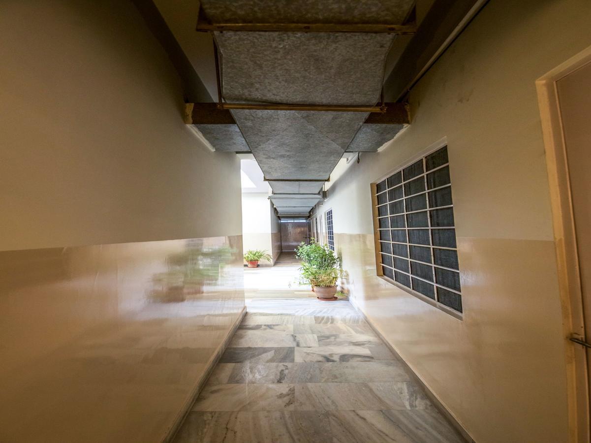 Oyo 13790 Hotel Satya Regency Dzsaipur Kültér fotó