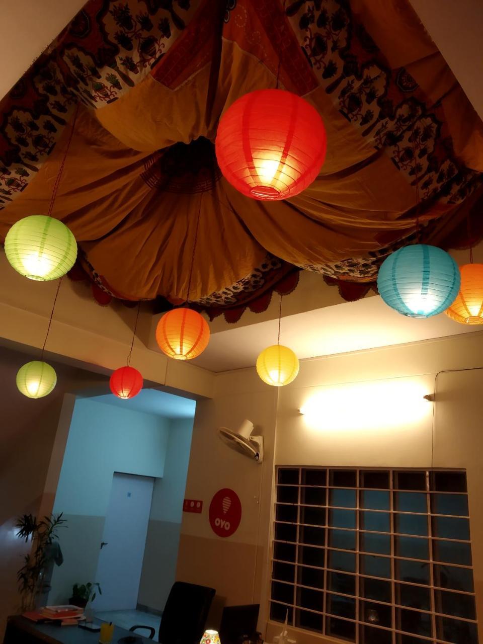 Oyo 13790 Hotel Satya Regency Dzsaipur Kültér fotó