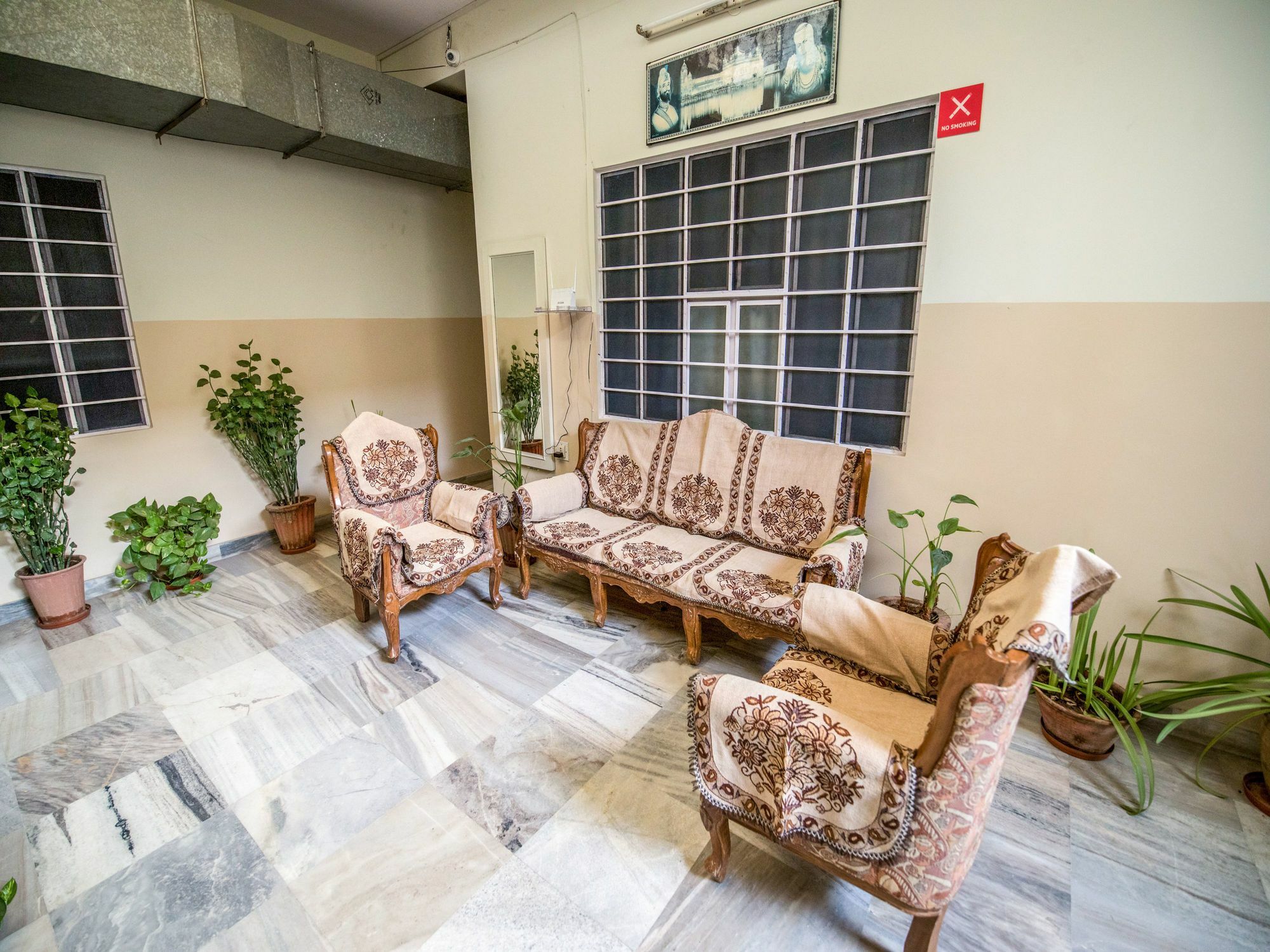 Oyo 13790 Hotel Satya Regency Dzsaipur Kültér fotó