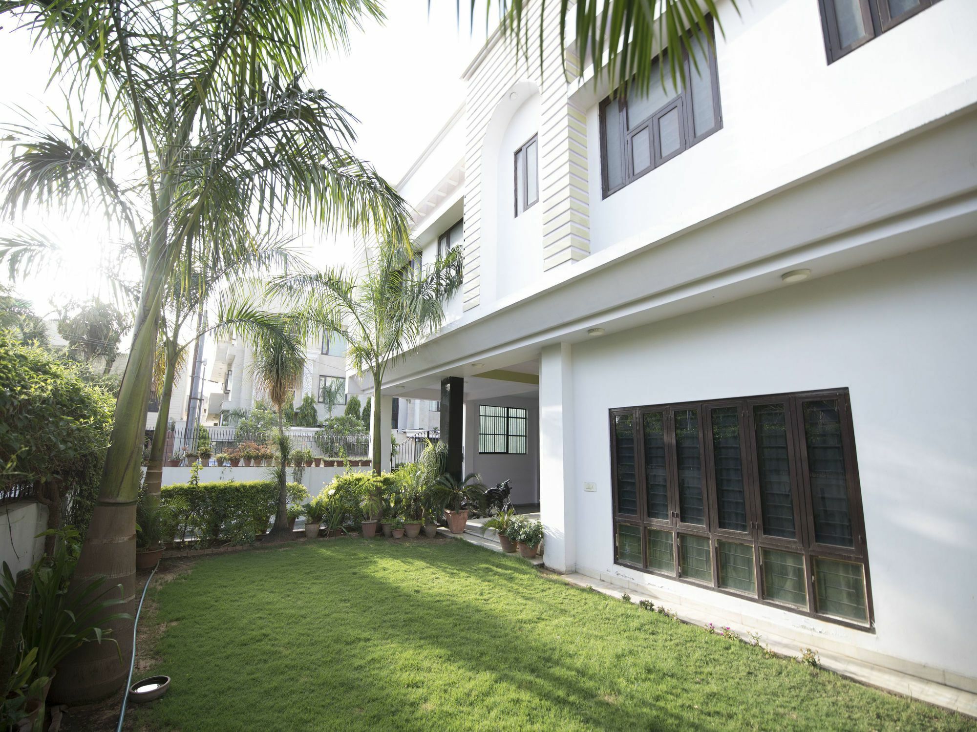 Oyo 13790 Hotel Satya Regency Dzsaipur Kültér fotó